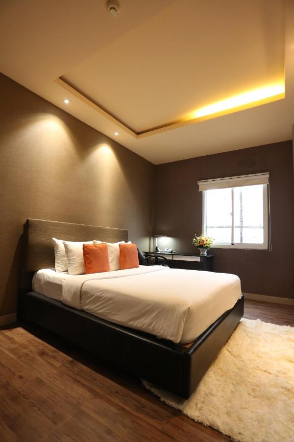 Diamond Suite Hai Ba Trung Хошимин Экстерьер фото