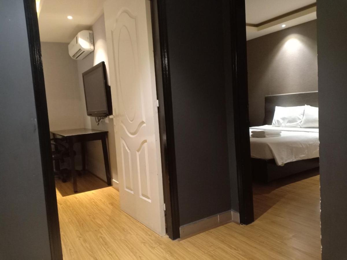 Diamond Suite Hai Ba Trung Хошимин Экстерьер фото